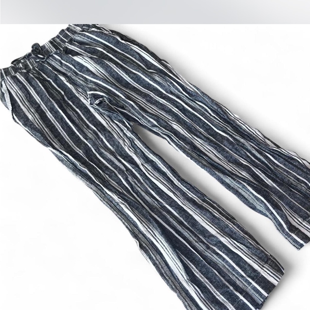 Women’s size medium gray and white striped pants
